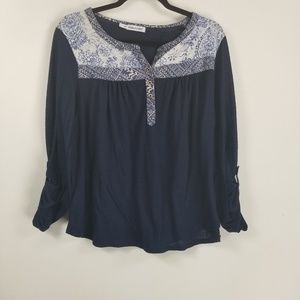 Maurices longsleeve floral knit top 1X blue white